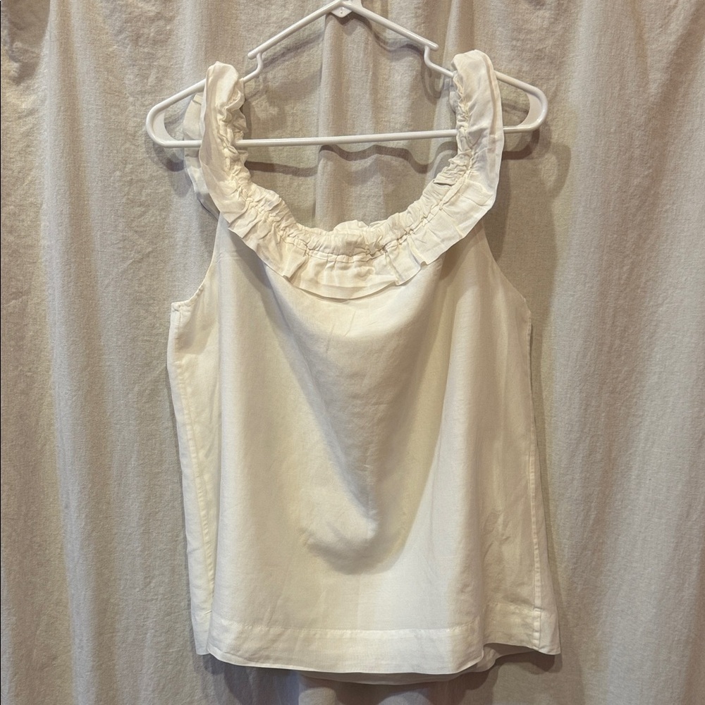 ⚜️ WHITE HOUSE BLACK MARKET Ivory Ruffle Tank Top sz L
